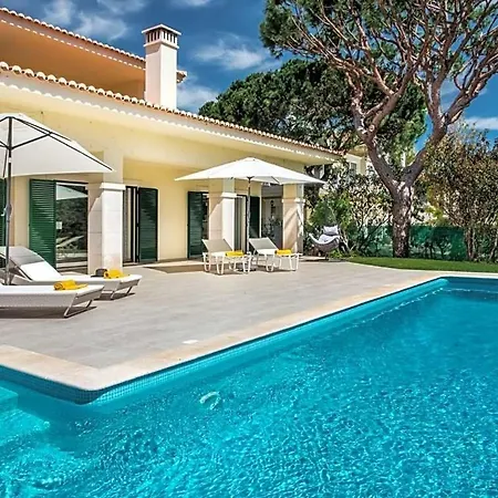 Vale Do Garrao Sleeps 6 With Pool And Air Con וילה