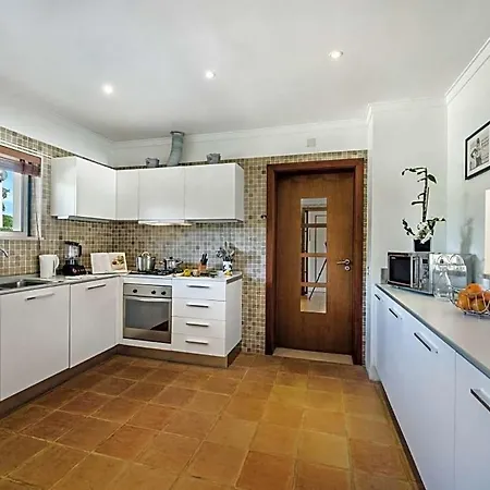 Vale Do Garrao Sleeps 6 With Pool And Air Con ואלה דה לובו
